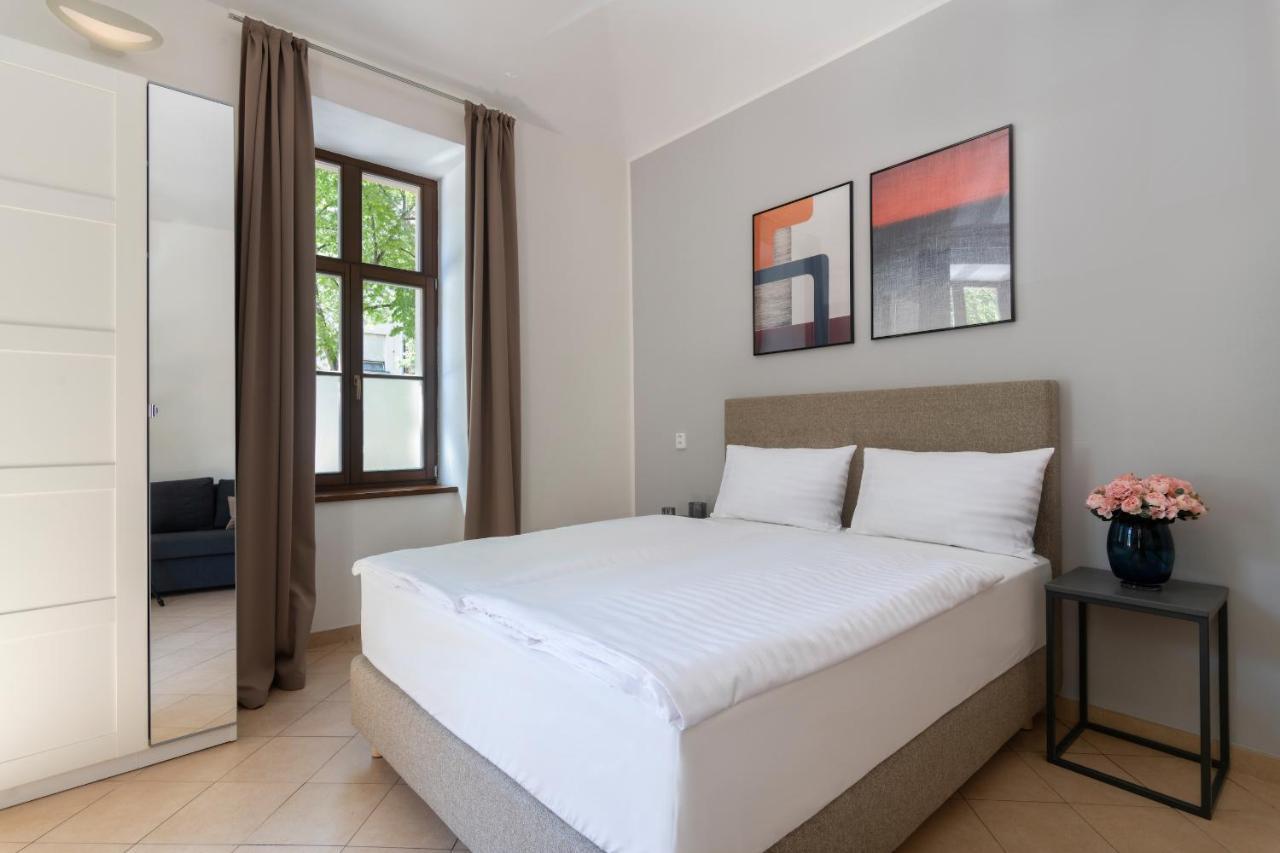 Bohemian Dreams Apartments And Suites By Dwellfort Prag Dış mekan fotoğraf