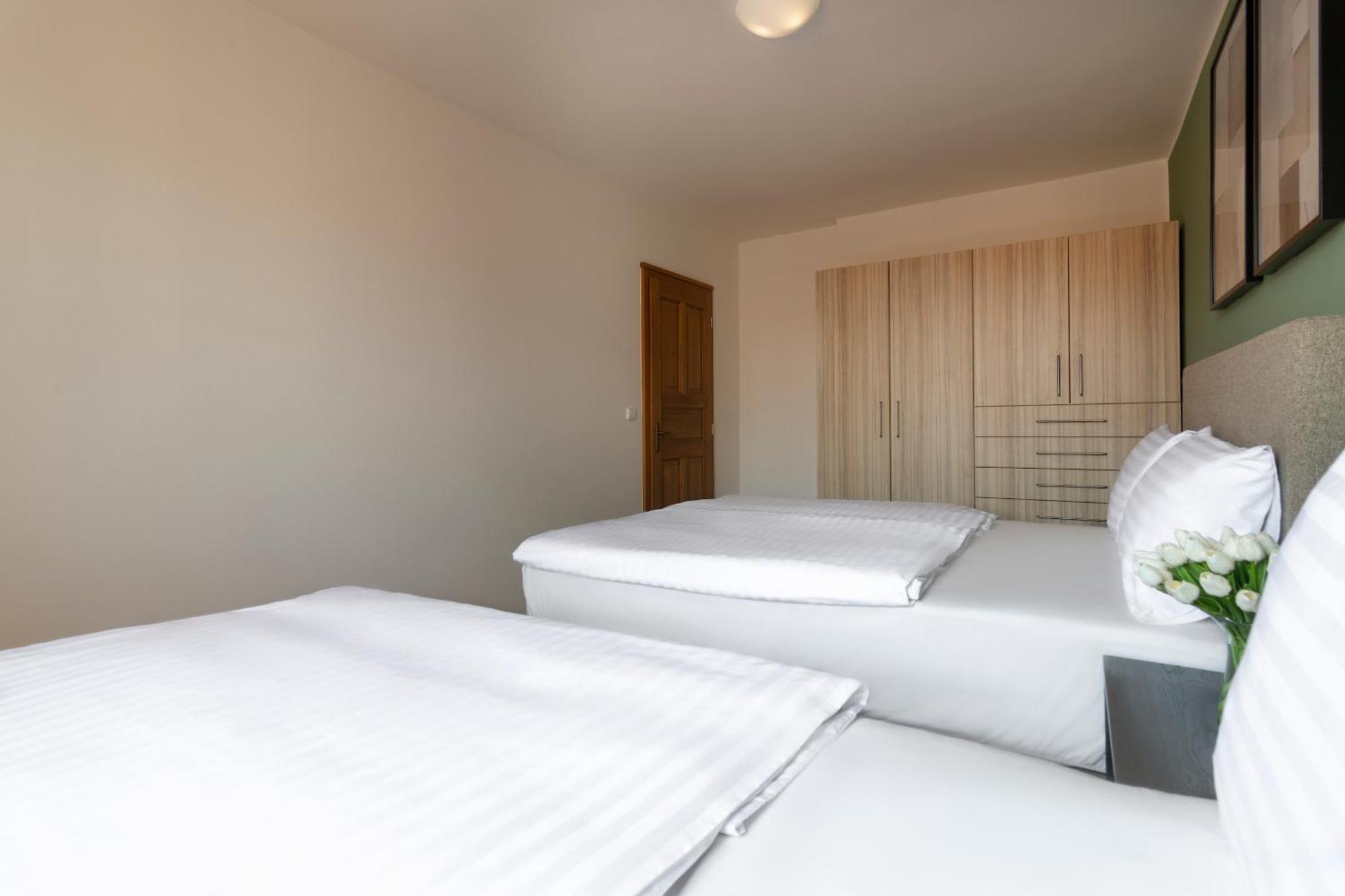 Bohemian Dreams Apartments And Suites By Dwellfort Prag Oda fotoğraf